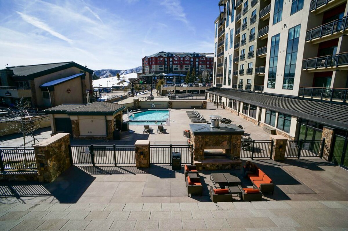Steamboat Sheraton #702 — upstairs bedroom