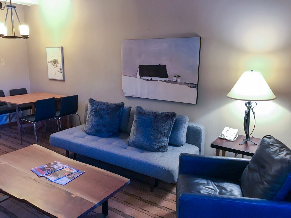 Steamboat Sheraton #702 — view